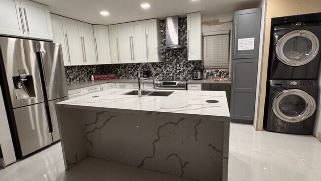 Photo - 6727 Sheridan St House