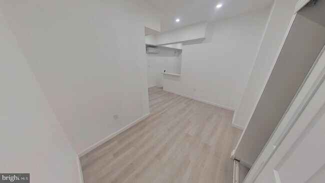 Foto del edificio - 2401 S Alder St