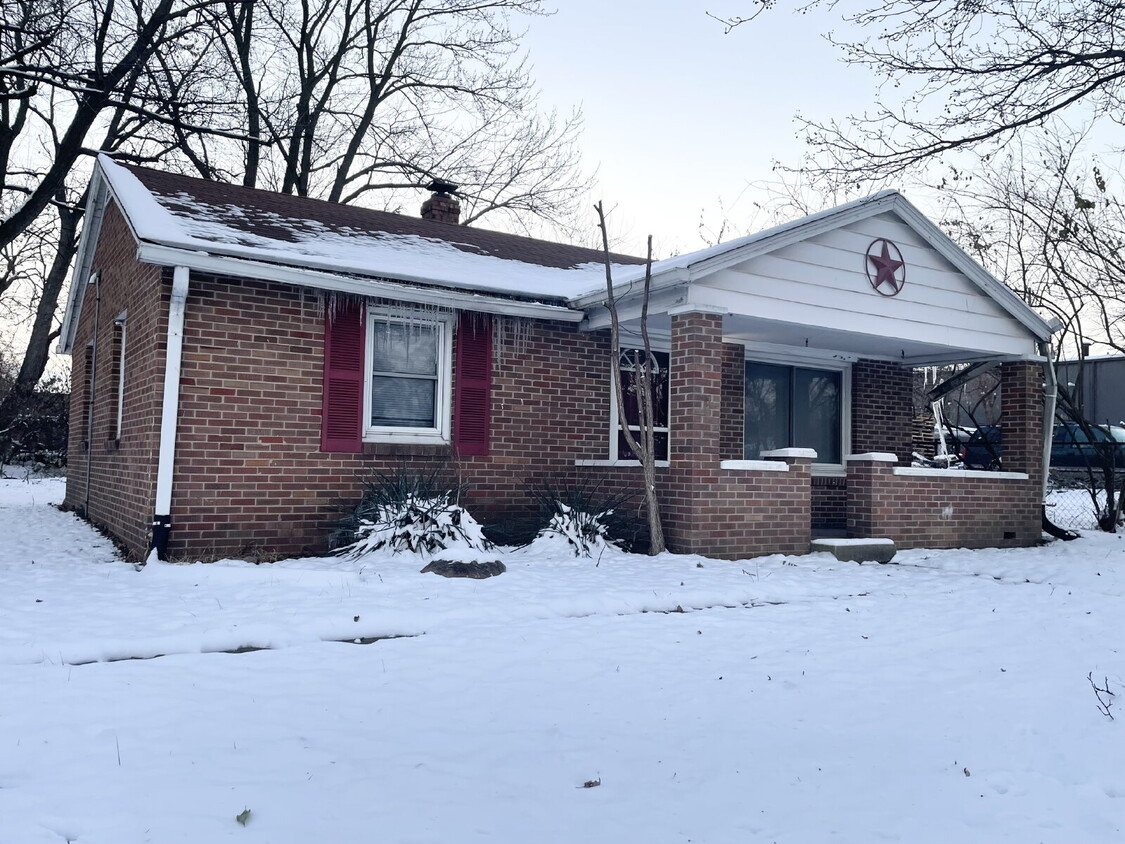 2BR Eastside House - 2BR Eastside House