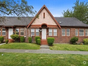 Building Photo - 555 26th Ave