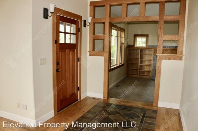 Building Photo - 3 br, 3 bath House - 3287 NW Bungalow Dr U...
