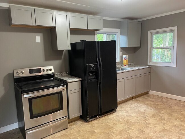 Foto del edificio - 7061 Idlewild Ave