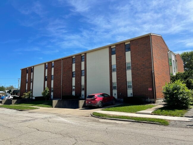 Building Photo - Royal Heights Apartments