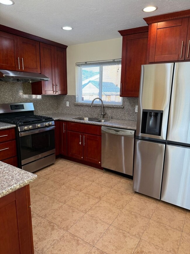 Photo - 430 Blue Ridge Dr House