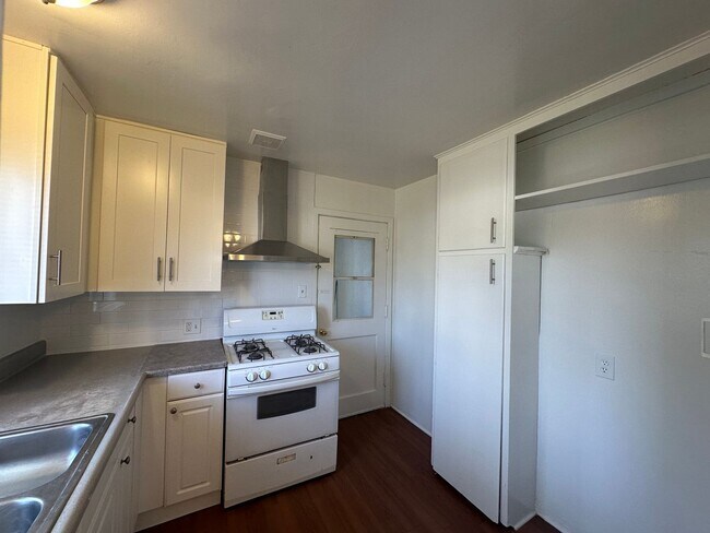 Foto del edificio - Lakewood Garden Apts