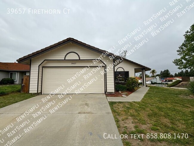 Building Photo - 39657 Firethorn Ct