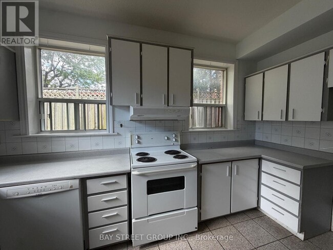 Building Photo - 10 Benalto Rd