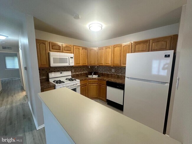 Foto del edificio - 1103 Woodhollow Dr