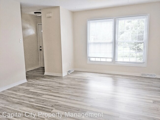 Foto del edificio - 4801/4803 SW 14th Street