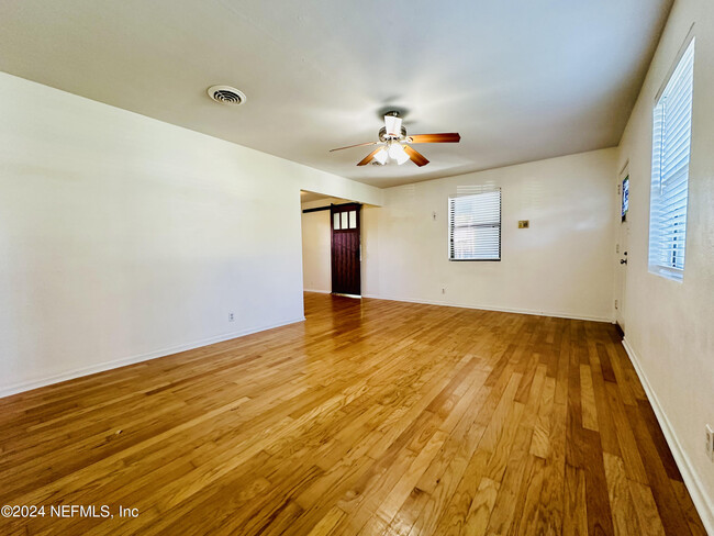 Building Photo - 4548 Milstead Rd
