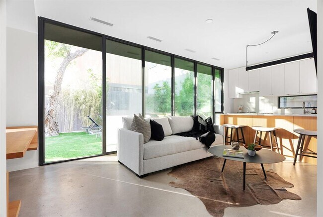 Foto del edificio - 5313 Avenue G