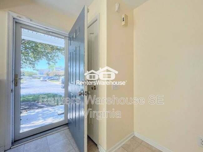 Building Photo - 400 Prince George Ct