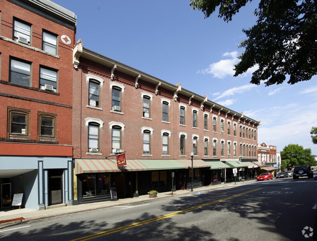 140 Main St Unit 24, Biddeford, ME 04005 Condo for Rent in Biddeford, ME