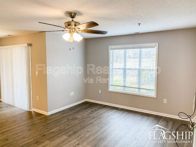 Foto del edificio - 531-B Spring Forest Rd