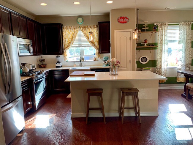 Building Photo - 1535 Portland Gold Dr