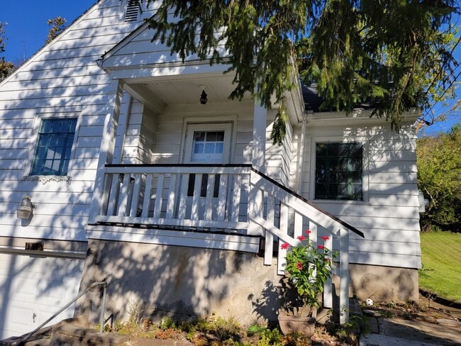 Photo - 2 Bed I bath home in Northside