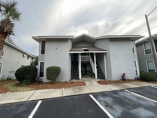 Building Photo - Point Lagoon Condos