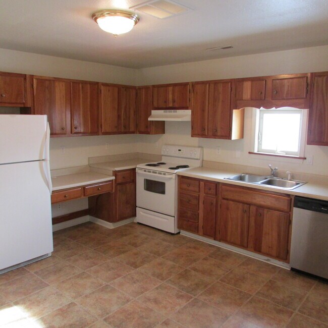 Cocina - 2152 Frances St