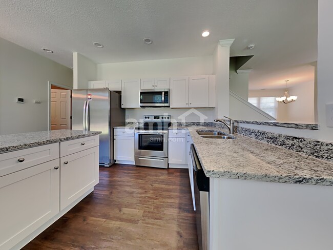 Building Photo - 105 Redrock Ct