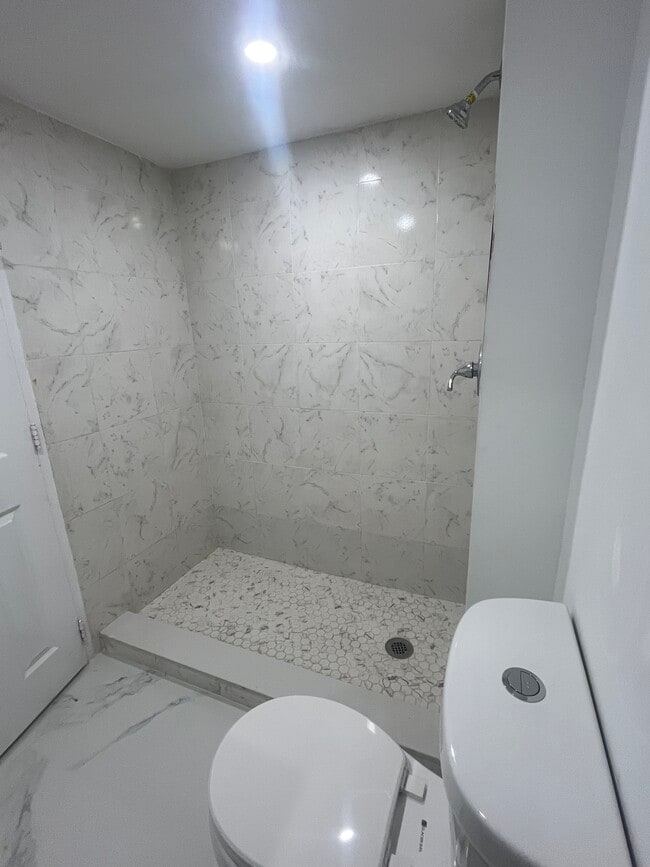 Foto del edificio - 4594 NW 79th Ave
