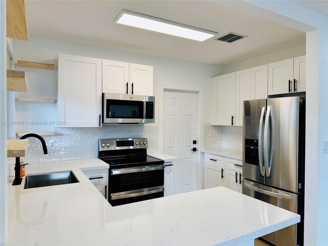 Foto del edificio - 12225 NW 17th Pl