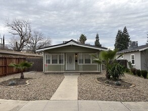 Building Photo - 235 Kimble St