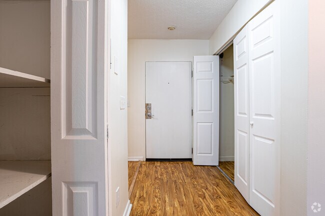 Estudio, 1BA - Parker Hill