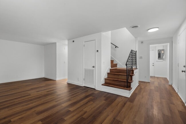 Building Photo - 612 Andrea Ct