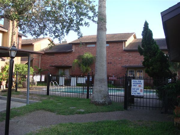 Foto del edificio - 1921 Waldron Rd