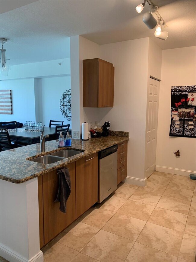 Foto del edificio - 510 NW 84th Ave