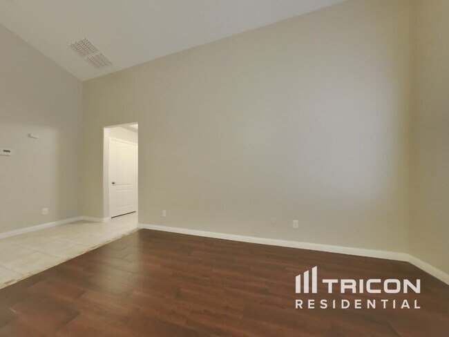 Foto del edificio - 25572 W Ripple Rd