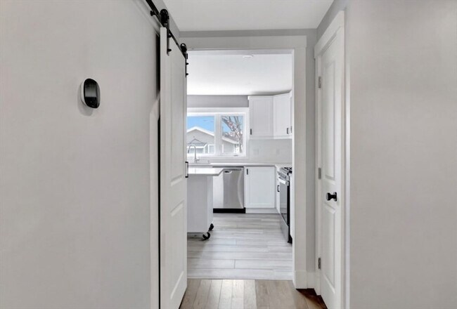 Foto del edificio - 10 Oak St