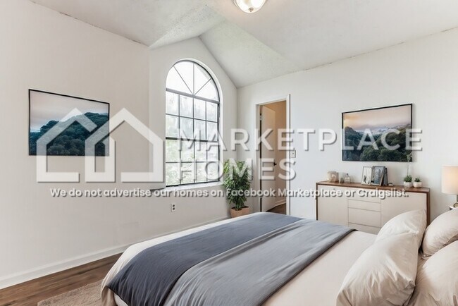 Foto del edificio - 1533 Kingfisher Ln N