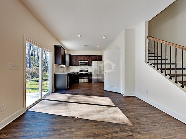 Foto del edificio - 8674 Highfield Ave