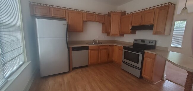 Building Photo - Kensington Townhomes