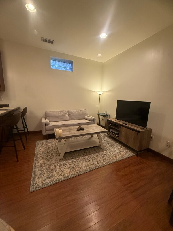 Building Photo - 400 Inglewood Blvd