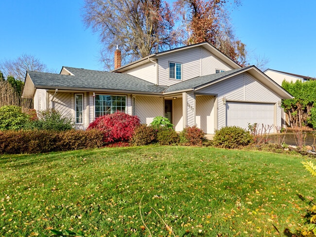 Building Photo - 3677 Silverstone Dr NE