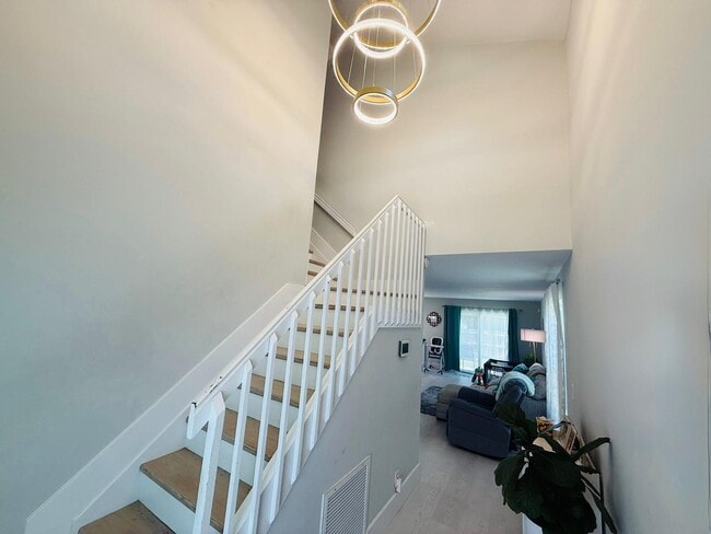 Building Photo - 5831 Thisledown Ct