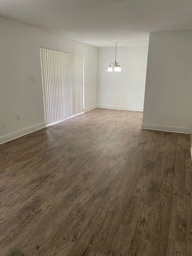 Foto principal - Two bedroom Two bath Condo