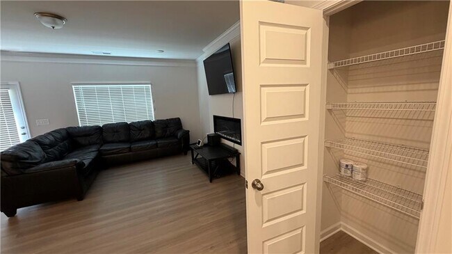 Foto del edificio - 3587 Fairhaven Dr