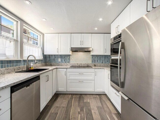 Foto del edificio - 329 W Jamison Cir