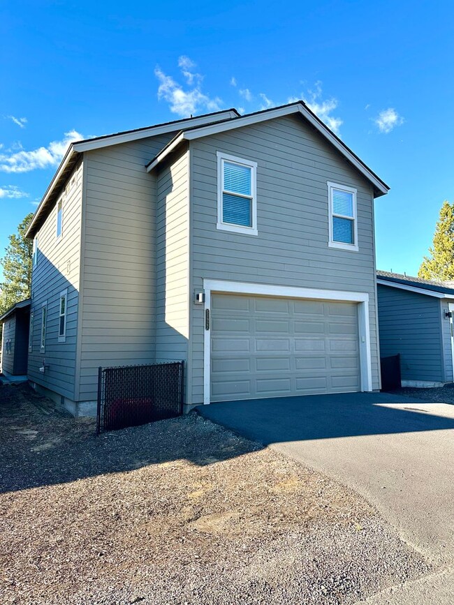 Foto del edificio - 51927 Lumberman Ln