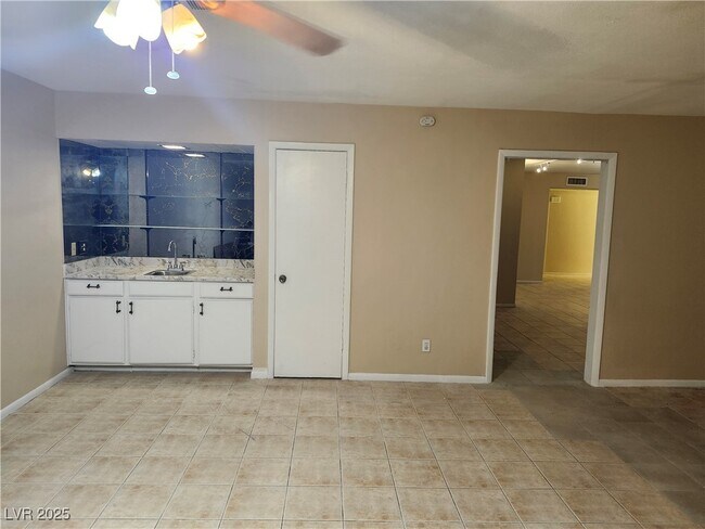 Building Photo - 2773 Heritage Ct