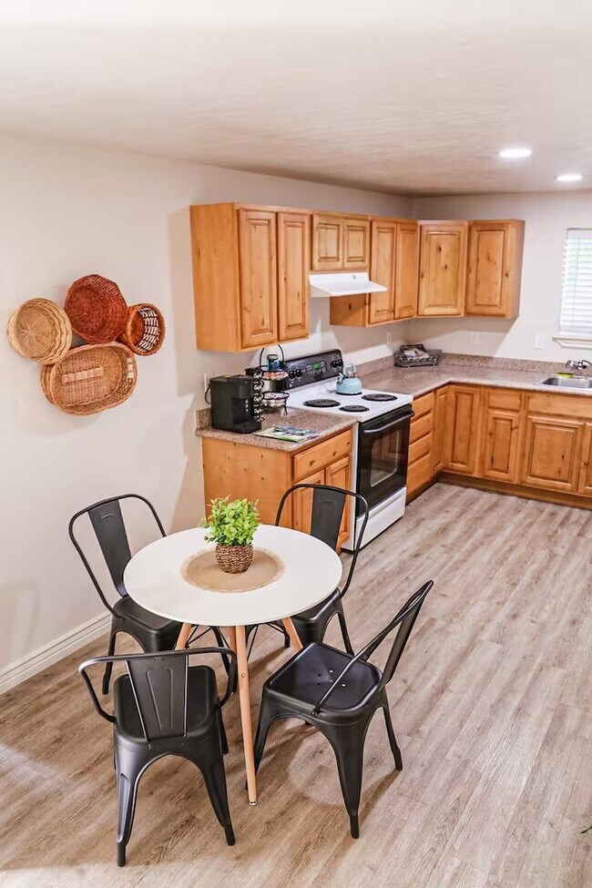 Foto del edificio - 521 N 12th Ave