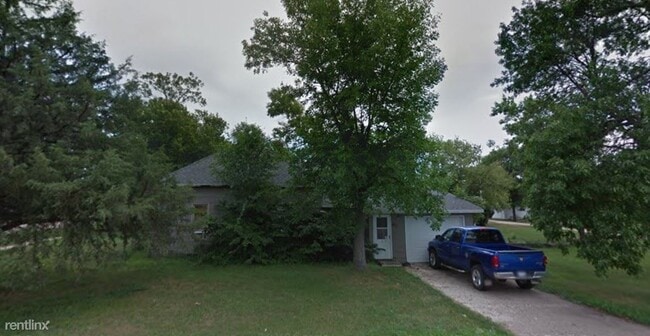 Building Photo - 2 br, 1 bath House - 611 5th Street