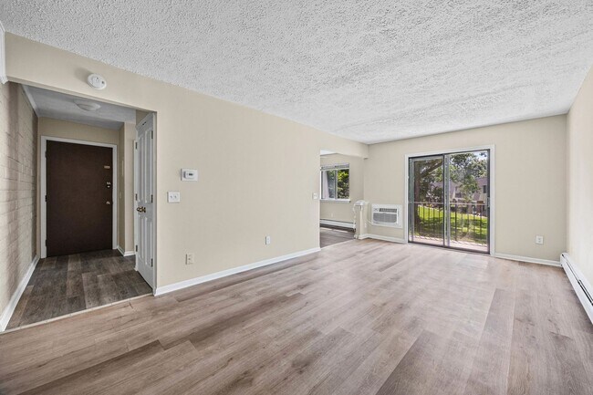 Foto del edificio - 30 Stenwick Dr
