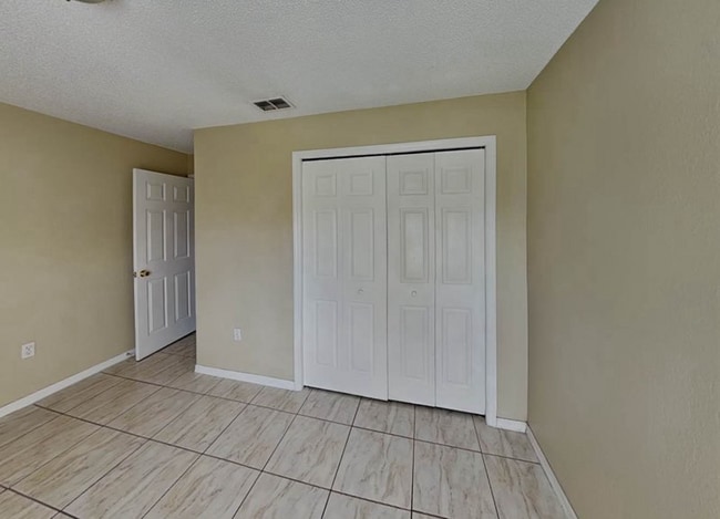 Building Photo - 134 Thousand Oaks Blvd