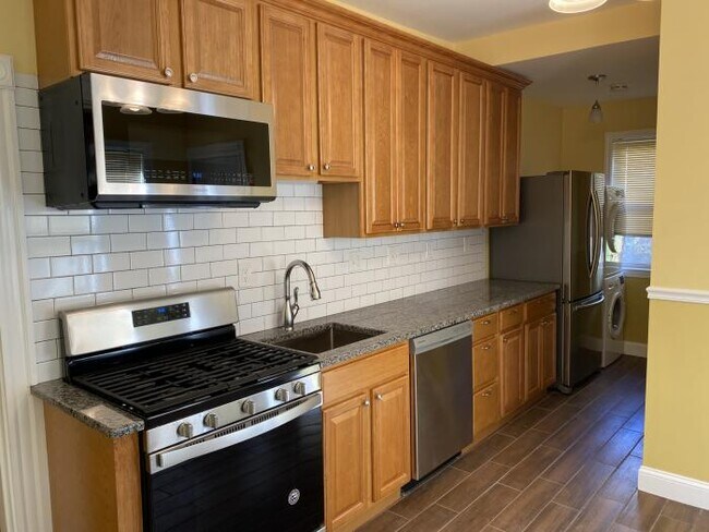 Foto del edificio - 3 bedroom in Everett MA 02149