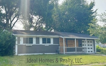 Building Photo - 6118 Cypress Dr