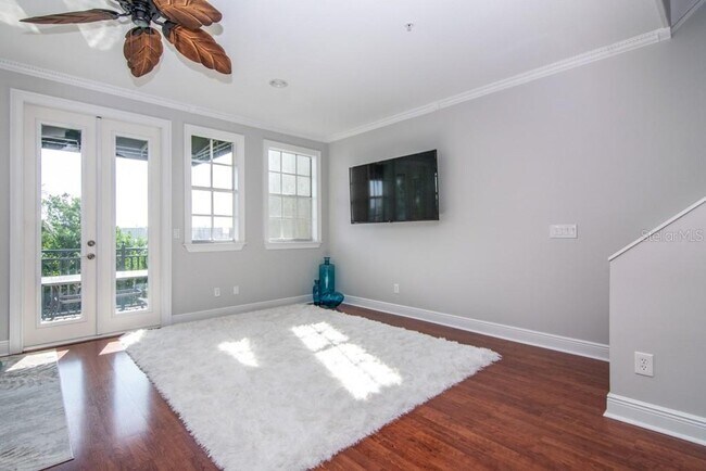 Foto del edificio - 1426 Harbour Walk Rd
